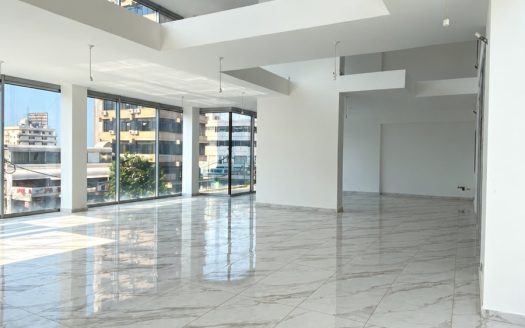 Showroom for rent in Jal El Dib